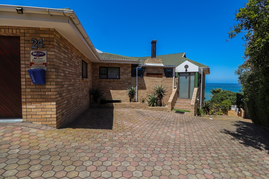 5 Bedroom Property for Sale in Dana Bay Western Cape